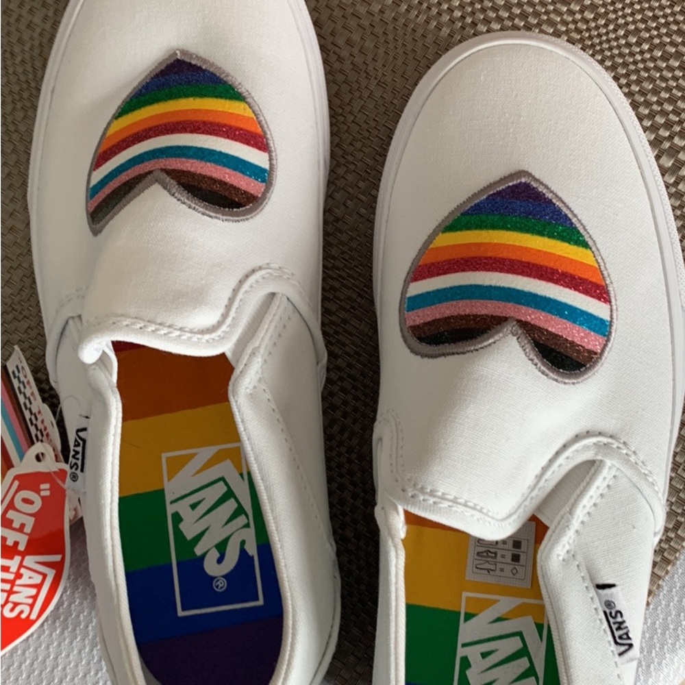 Women’s Vans Pride shoes